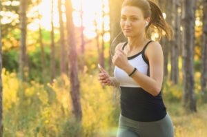 woman, jogging, running-2592247.jpg
